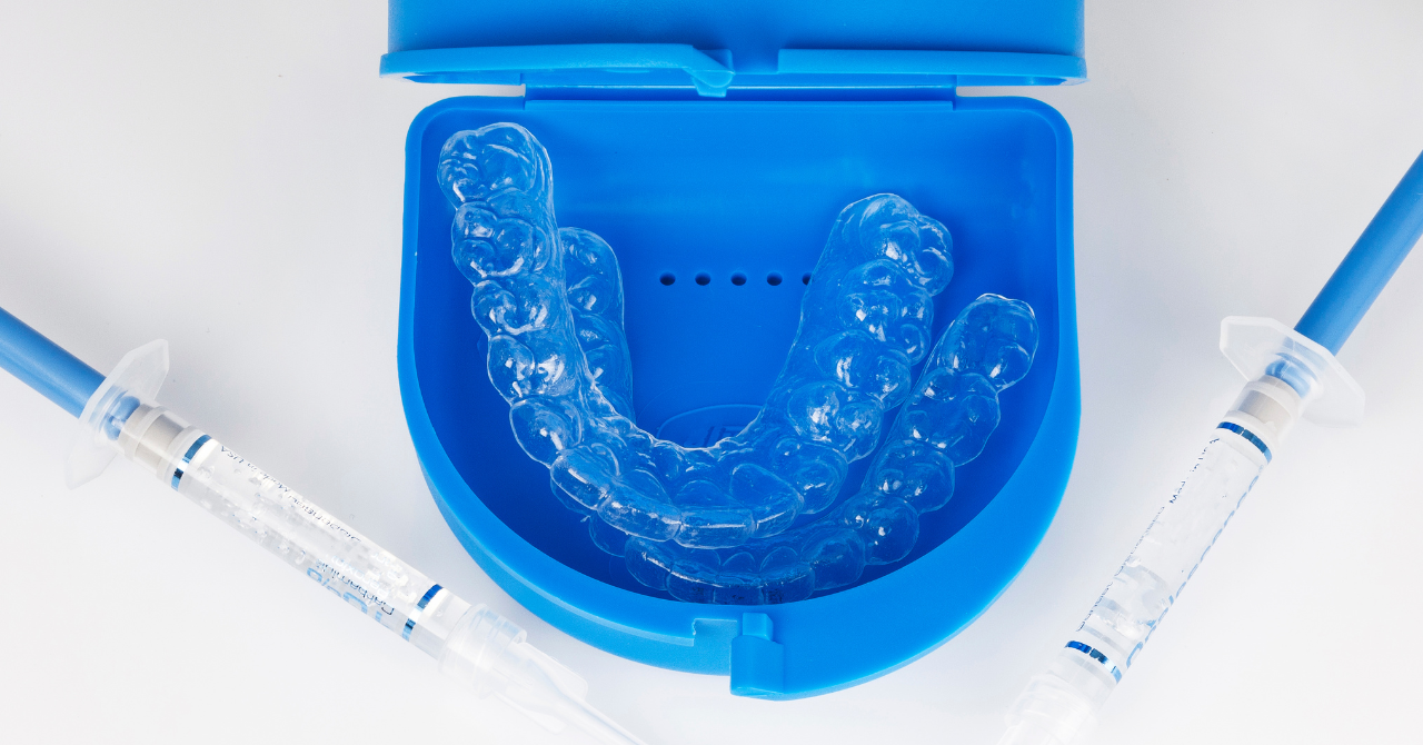 ホームホワイトニングに使用するマウスピースと薬剤のイメージ